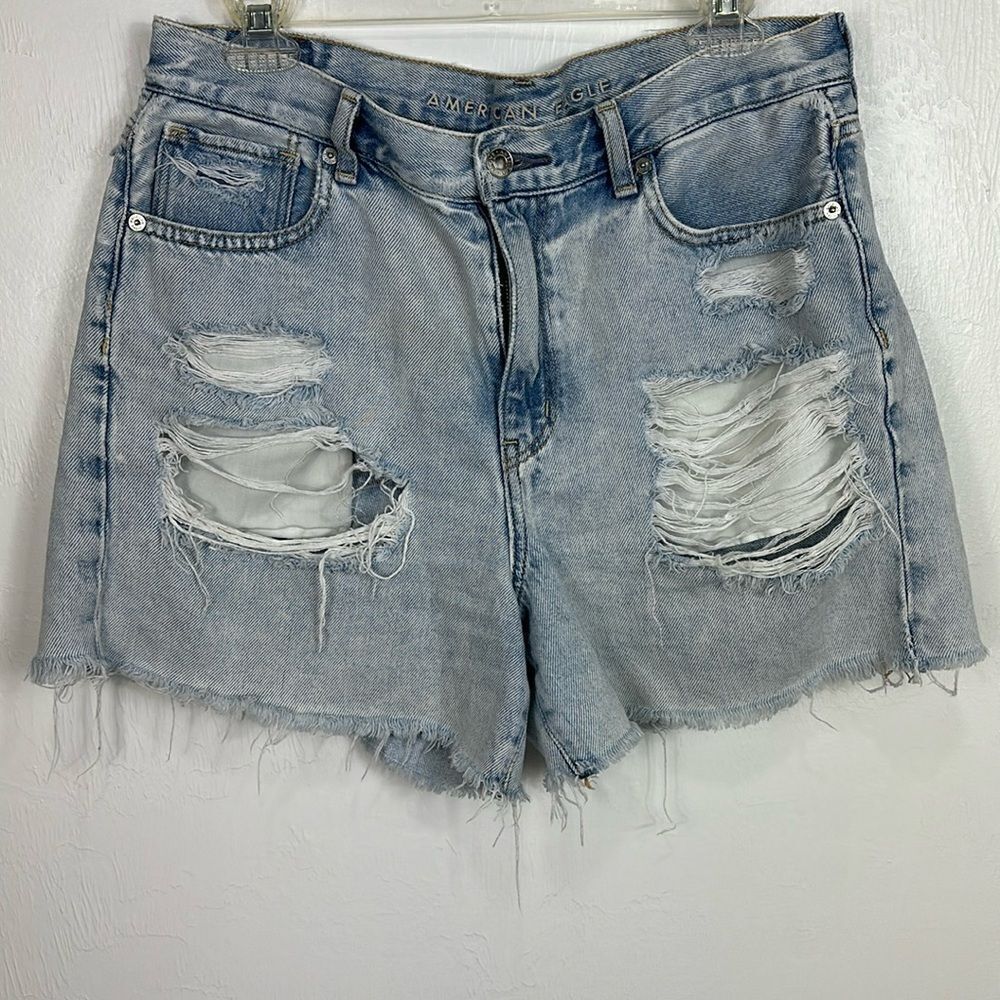 American Eagle Outfitters Blue Cotton Distressed Mom Short Size 8
